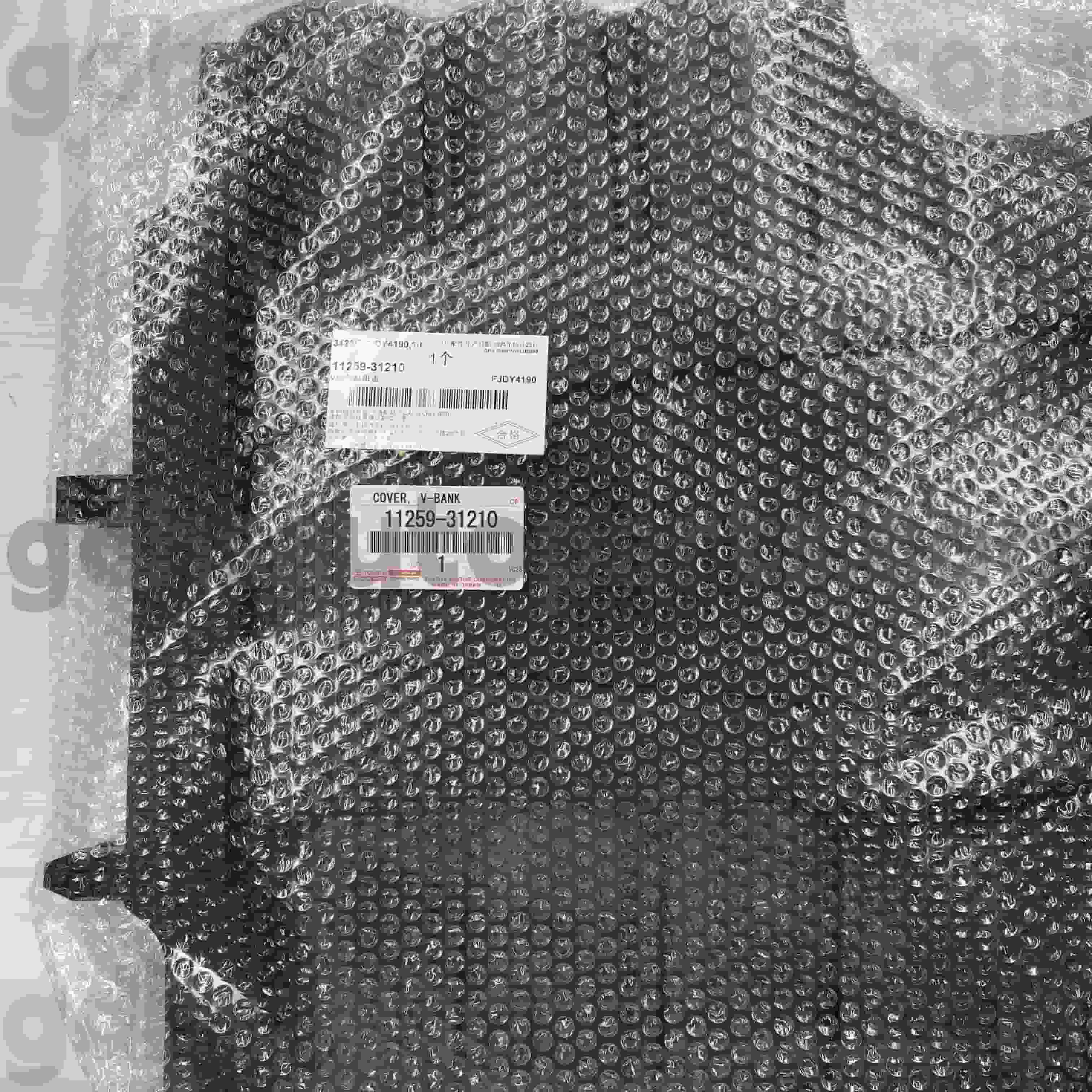 11259-31210 Оригинални делови на Toyota Капак на моторот за шасија LAND CRUISER BR.GRJ200