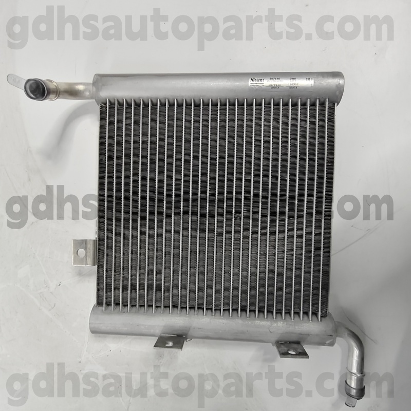 607176 Nissens Radiator Собрание за Range Rover Velar OE бр. LR140296